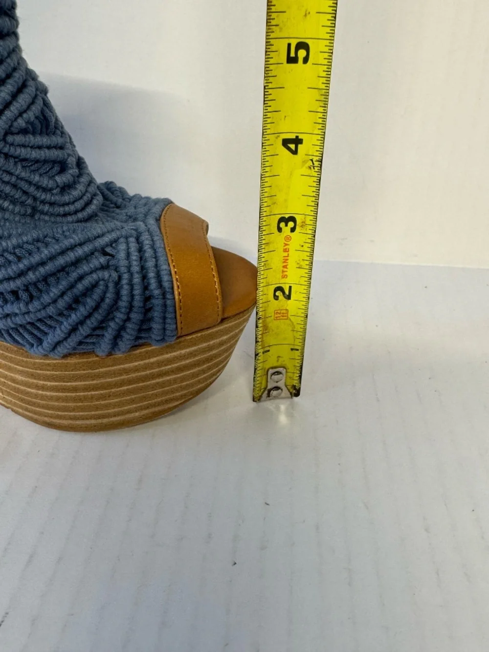 Steve Madden Blue Macramé Wedge Sandals Size 6 Resort Boho Platform Heels